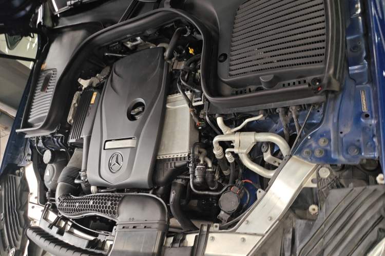 Used Mercedes-Benz GLC 2016 GLC 260 4MATIC Luxury Model Engine Bay