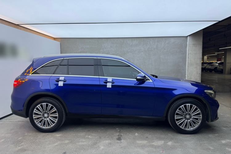 Used Mercedes-Benz GLC 2016 GLC 260 4MATIC Dynamic Edition Exterior 3