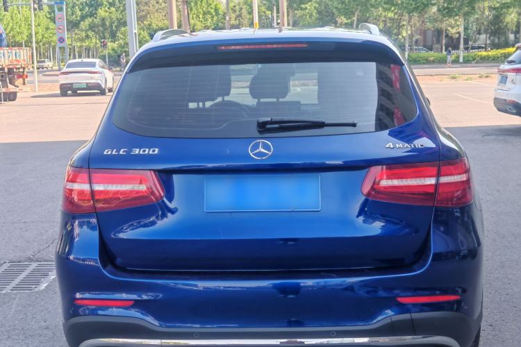 Used Mercedes-Benz GLC 2016 GLC 300 4MATIC Dynamic Model Exterior 3