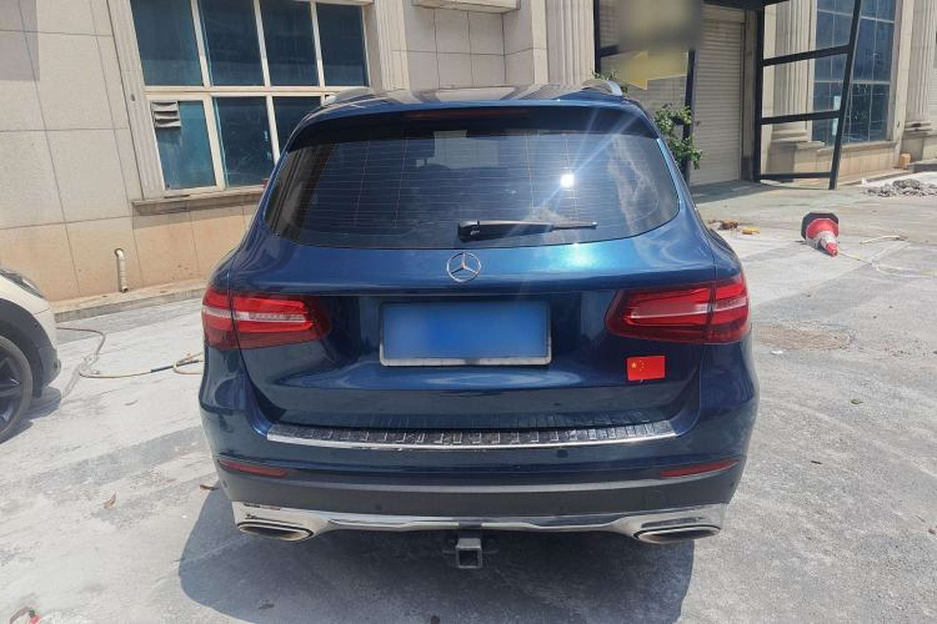 Used Mercedes-Benz GLC 2016 GLC 300 4MATIC Luxury Model Exterior 4
