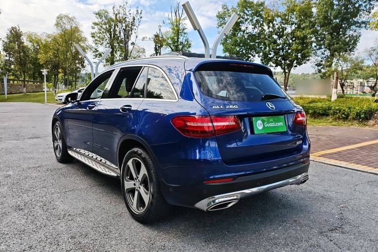 Used Mercedes-Benz GLC 2016 GLC 260 4MATIC Luxury Model Exterior 5