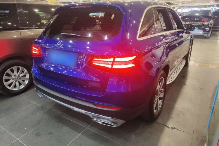 Used Mercedes-Benz GLC 2016 GLC 260 4MATIC Luxury Model Exterior 5