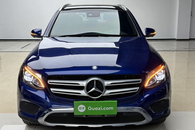 Used Mercedes-Benz GLC 2016 GLC 260 4MATIC Luxury Model Exterior 5