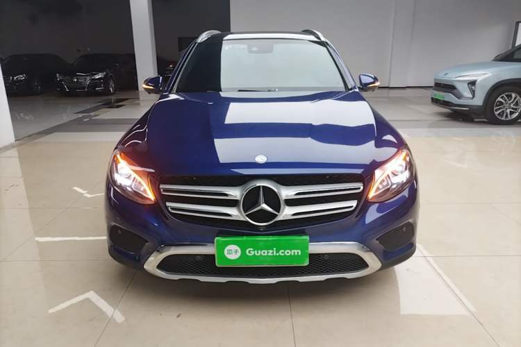 Used Mercedes-Benz GLC 2016 GLC 260 4MATIC Luxury Model Front
