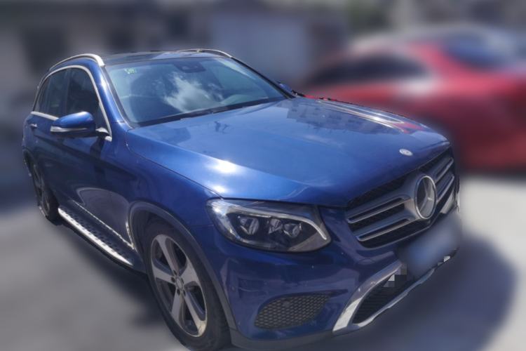 Used Mercedes-Benz GLC 2016 GLC 300 4MATIC Dynamic Model Front Right 45 Deg