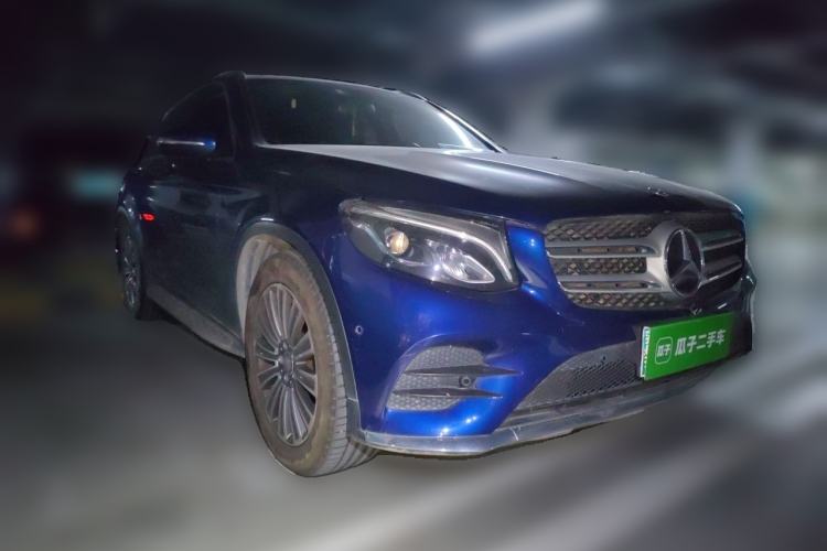 Used Mercedes-Benz GLC 2016 GLC 260 4MATIC Dynamic Edition Front Right 45 Deg