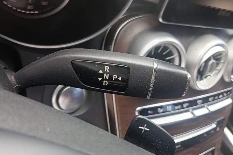 Used Mercedes-Benz GLC 2016 GLC 300 4MATIC Luxury Model Gear Lever