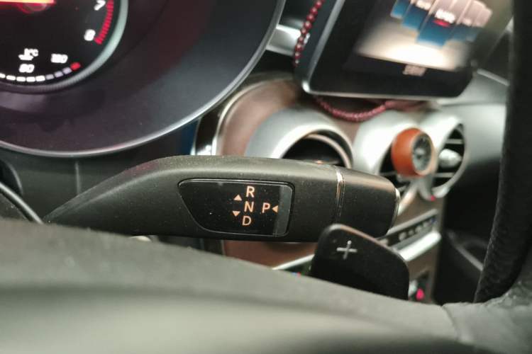 Used Mercedes-Benz GLC 2016 GLC 300 4MATIC Luxury Model Gear Lever