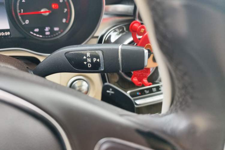 Used Mercedes-Benz GLC 2016 GLC 260 4MATIC Luxury Model Gear Lever