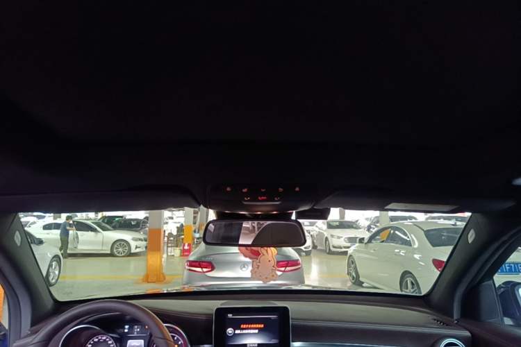 Used Mercedes-Benz GLC 2016 GLC 300 4MATIC Dynamic Model Headliner