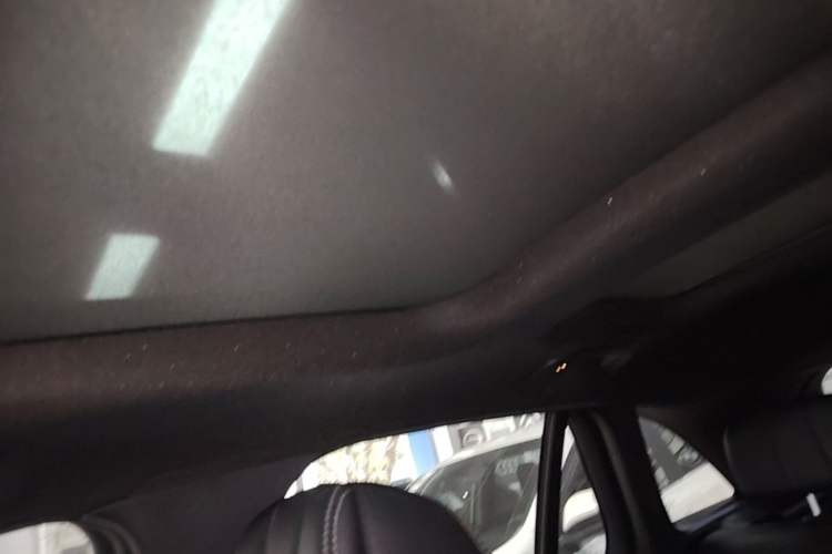 Used Mercedes-Benz GLC 2016 GLC 260 4MATIC Luxury Model Headliner