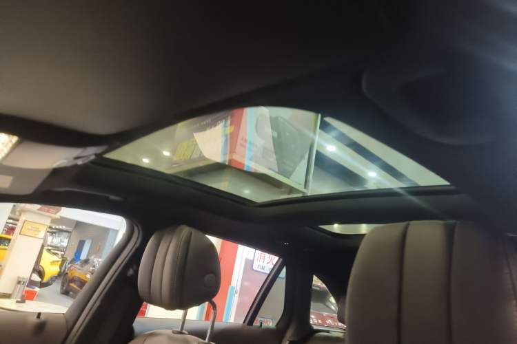 Used Mercedes-Benz GLC 2016 GLC 260 4MATIC Luxury Model Headliner