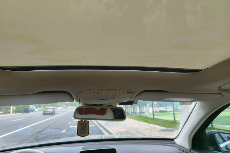 Used Mercedes-Benz GLC 2016 GLC 260 4MATIC Luxury Model Headliner