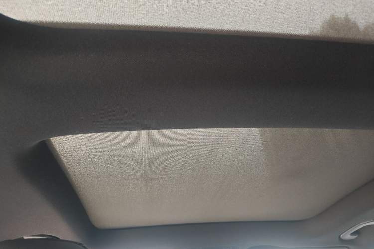 Used Mercedes-Benz GLC 2016 GLC 260 4MATIC Luxury Model Headliner