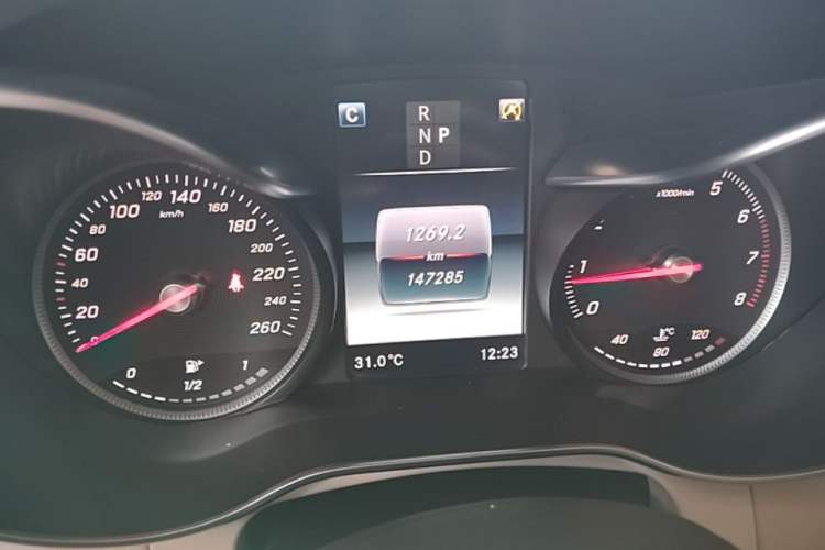 Used Mercedes-Benz GLC 2016 GLC 260 4MATIC Dynamic Edition Instrument Cluster