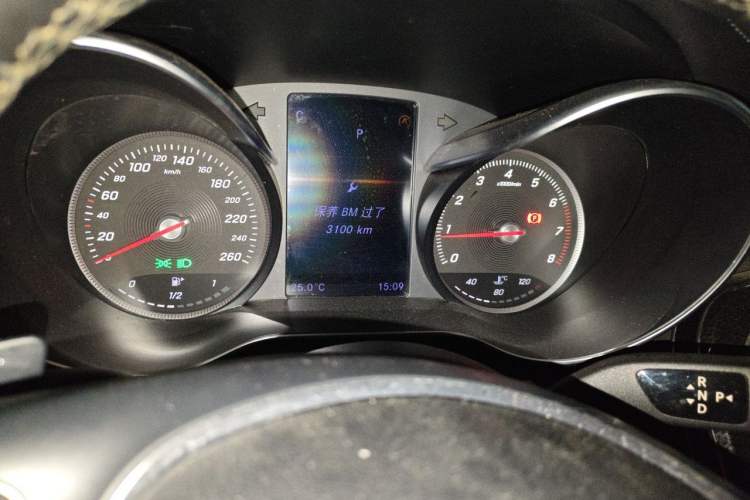Used Mercedes-Benz GLC 2016 GLC 260 4MATIC Luxury Model Instrument Cluster