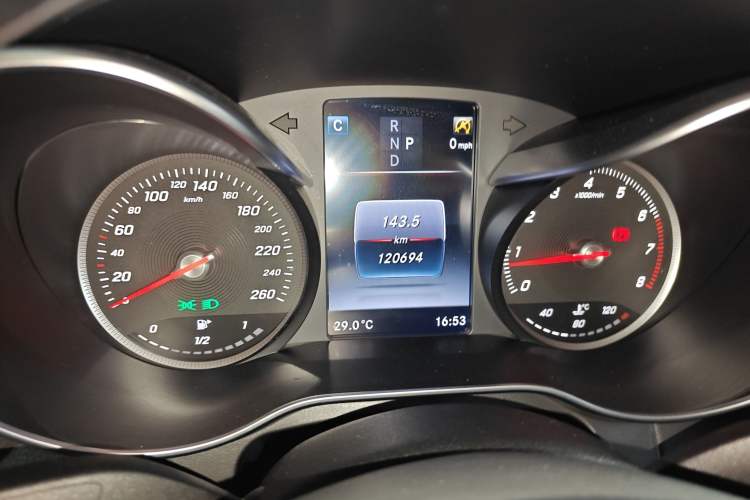 Used Mercedes-Benz GLC 2016 GLC 260 4MATIC Luxury Model Instrument Cluster