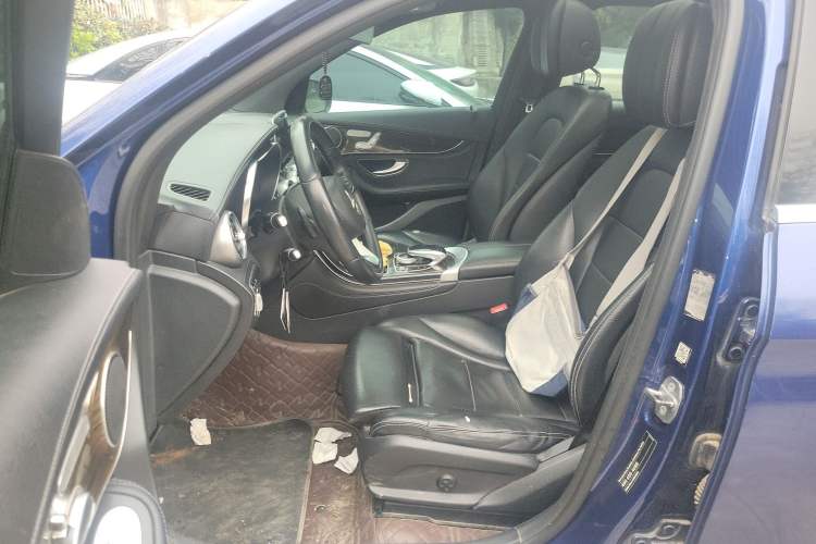 Used Mercedes-Benz GLC 2016 GLC 260 4MATIC Luxury Model Left Front Seat
