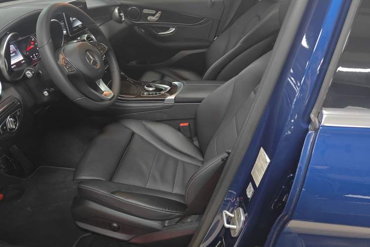 Used Mercedes-Benz GLC 2016 GLC 260 4MATIC Dynamic Edition Left Front Seat