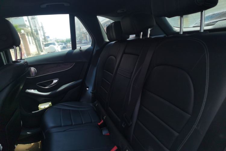 Used Mercedes-Benz GLC 2016 GLC 300 4MATIC Dynamic Model Left Rear Seat