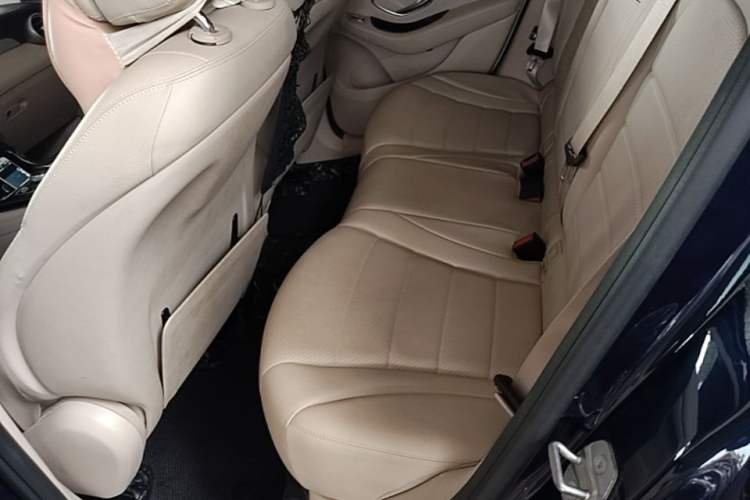 Used Mercedes-Benz GLC 2016 GLC 260 4MATIC Dynamic Edition Left Rear Seat