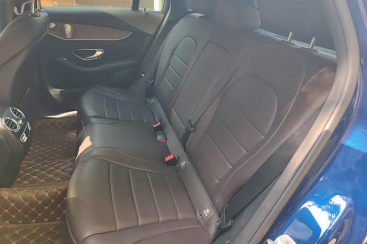 Used Mercedes-Benz GLC 2016 GLC 300 4MATIC Dynamic Model Left Rear Seat