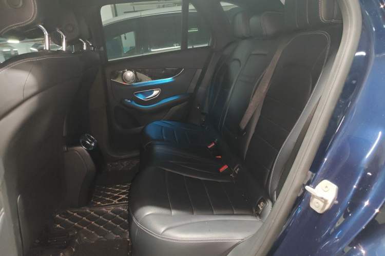 Used Mercedes-Benz GLC 2016 GLC 260 4MATIC Luxury Model Left Rear Seat