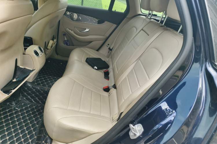 Used Mercedes-Benz GLC 2016 GLC 260 4MATIC Luxury Model Left Rear Seat