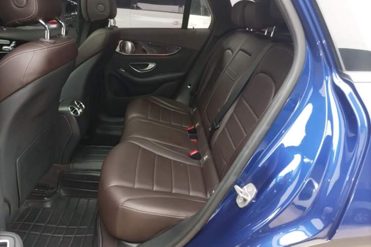 Used Mercedes-Benz GLC 2016 GLC 260 4MATIC Luxury Model Left Rear Seat