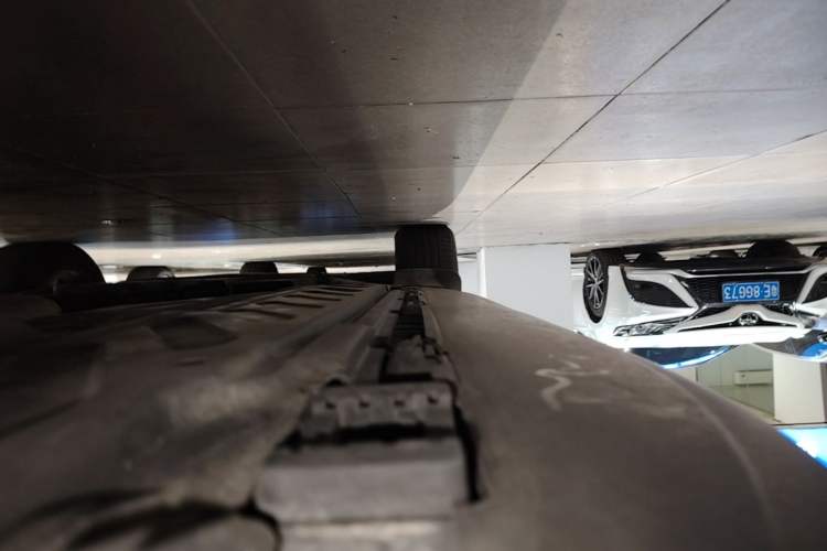 Used Mercedes-Benz GLC 2016 GLC 260 4MATIC Luxury Model Left Side Sill