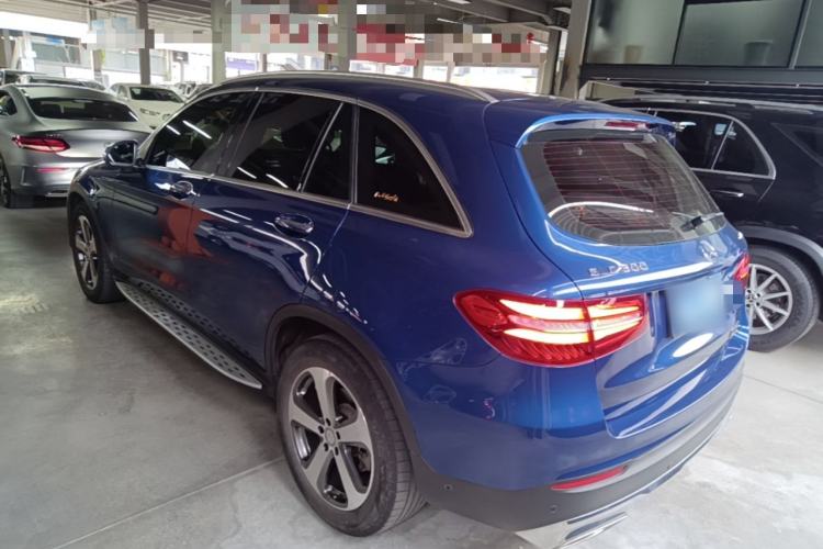Used Mercedes-Benz GLC 2016 GLC 300 4MATIC Dynamic Model Rear Left 45 Deg