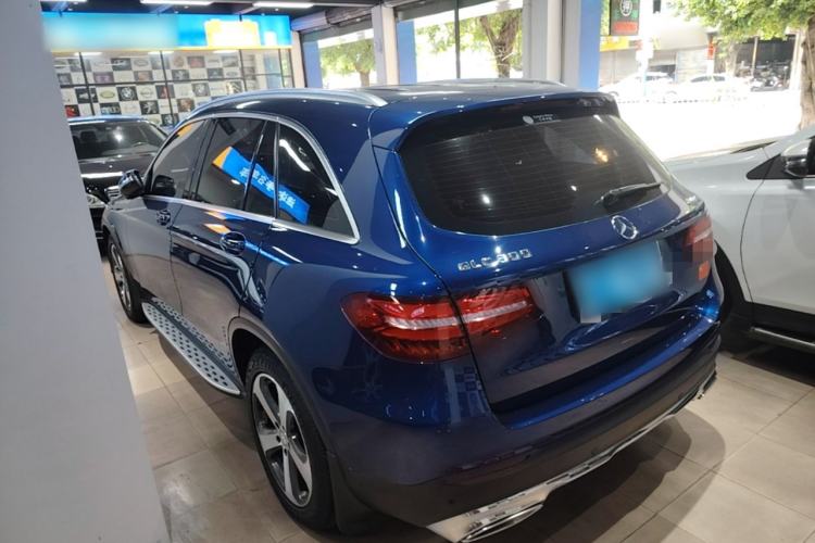 Used Mercedes-Benz GLC 2016 GLC 260 4MATIC Luxury Model Rear Left 45 Deg