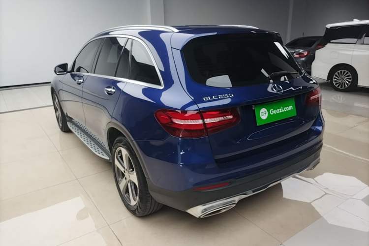 Used Mercedes-Benz GLC 2016 GLC 260 4MATIC Luxury Model Rear Left 45 Deg
