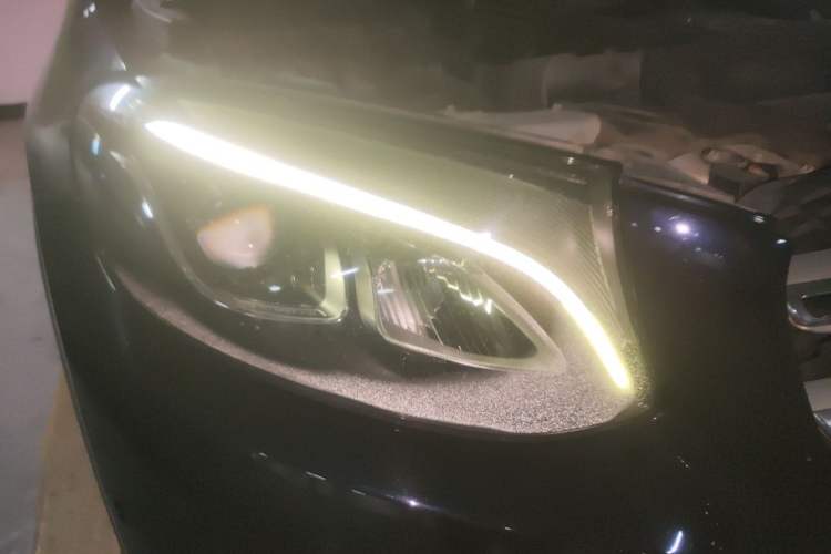 Used Mercedes-Benz GLC 2016 GLC 260 4MATIC Dynamic Edition Right Front Headlight