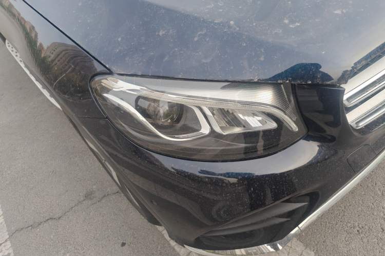Used Mercedes-Benz GLC 2016 GLC 260 4MATIC Luxury Model Right Front Headlight