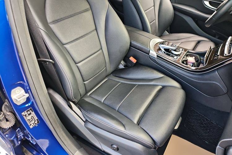 Used Mercedes-Benz GLC 2016 GLC 260 4MATIC Luxury Model Right Front Seat