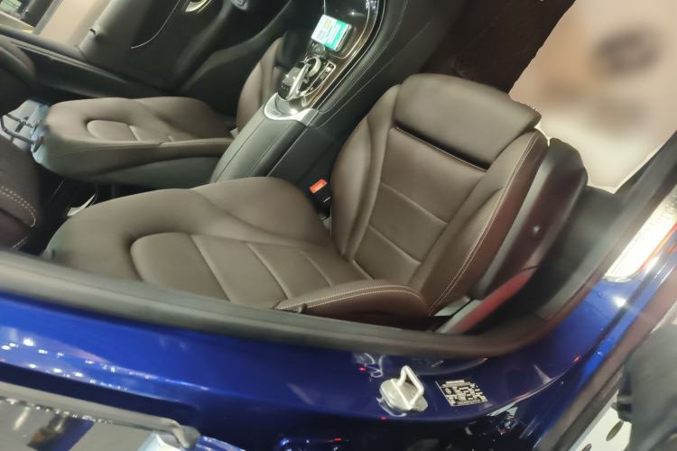 Used Mercedes-Benz GLC 2016 GLC 260 4MATIC Luxury Model Right Front Seat