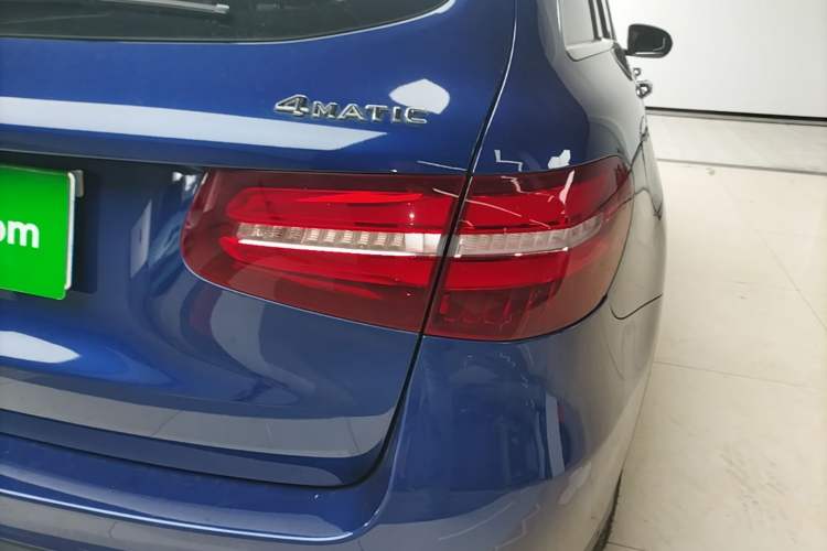 Used Mercedes-Benz GLC 2016 GLC 260 4MATIC Luxury Model Right Rear Taillight
