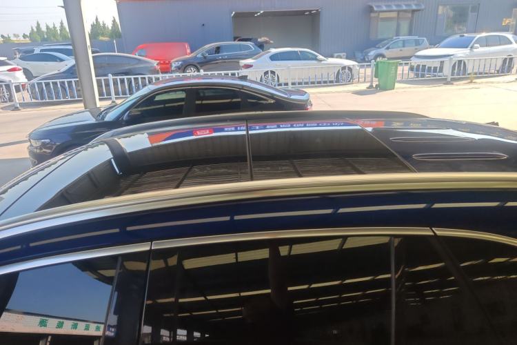 Used Mercedes-Benz GLC 2016 GLC 300 4MATIC Dynamic Model Roof