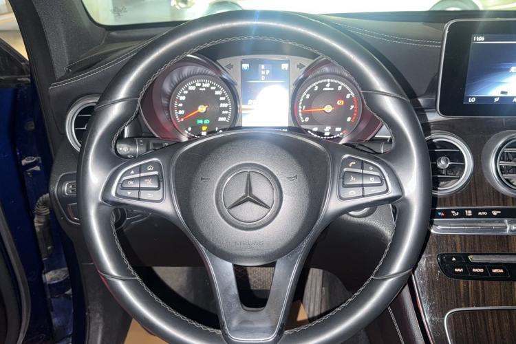 Used Mercedes-Benz GLC 2016 GLC 260 4MATIC Dynamic Edition Steering Wheel
