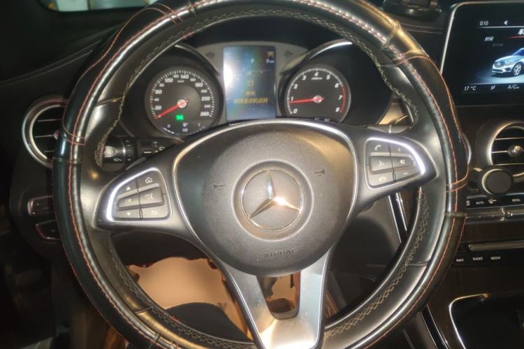 Used Mercedes-Benz GLC 2016 GLC 260 4MATIC Dynamic Edition Steering Wheel