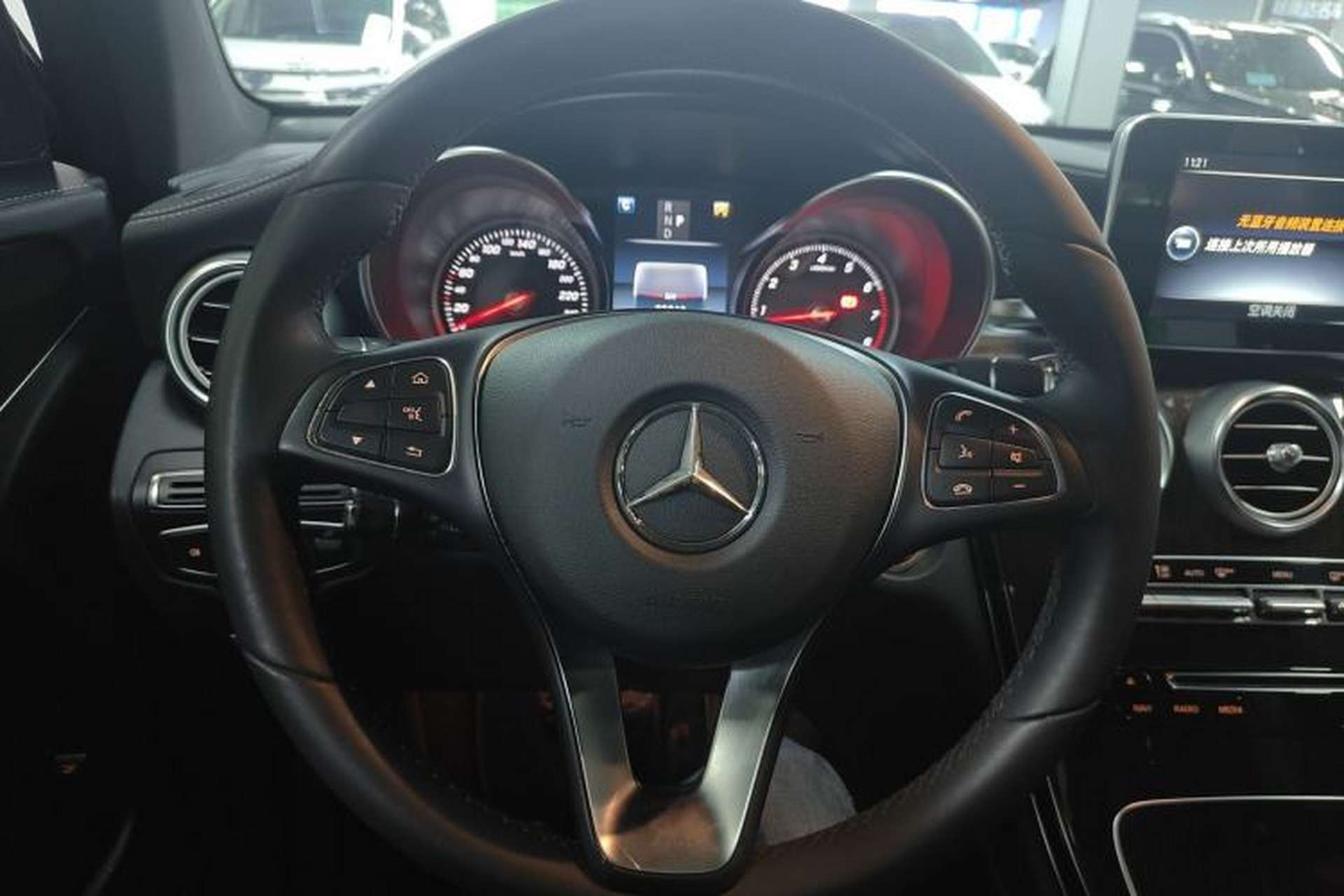 Used Mercedes-Benz GLC 2016 GLC 260 4MATIC Dynamic Edition Steering Wheel