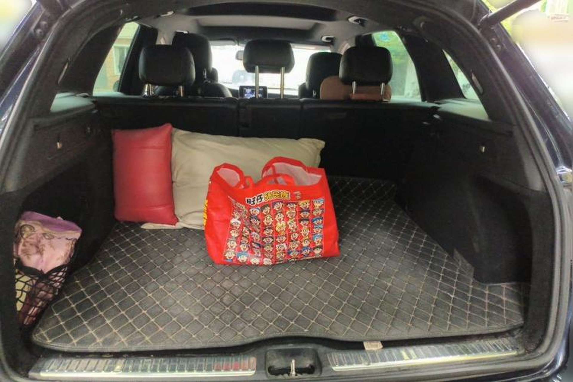 Used Mercedes-Benz GLC 2016 GLC 200 4MATIC Trunk