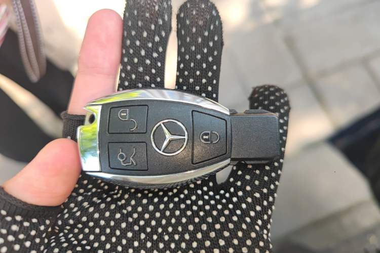 Used Mercedes-Benz GLC 2016 GLC 300 4MATIC Dynamic Model Vehicle Key
