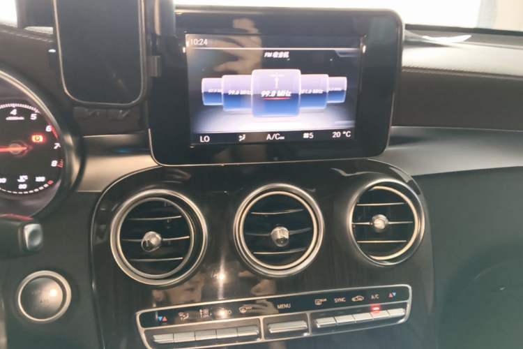 Used Mercedes-Benz GLC 2016 GLC 260 4MATIC Luxury Model Audio And AC Panel