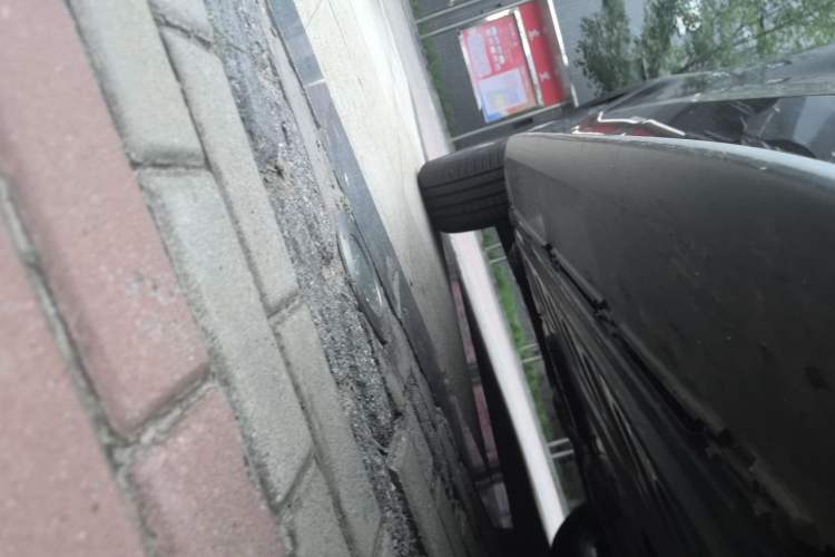 Used Mercedes-Benz GLC 2016 GLC 300 4MATIC Dynamic Model Chassis Front Right