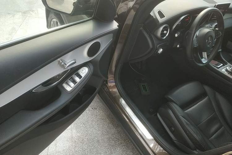 Used Mercedes-Benz GLC 2016 GLC 200 4MATIC Driver Seat