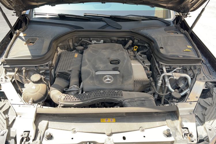 Used Mercedes-Benz GLC 2016 GLC 300 4MATIC Dynamic Model Engine Bay