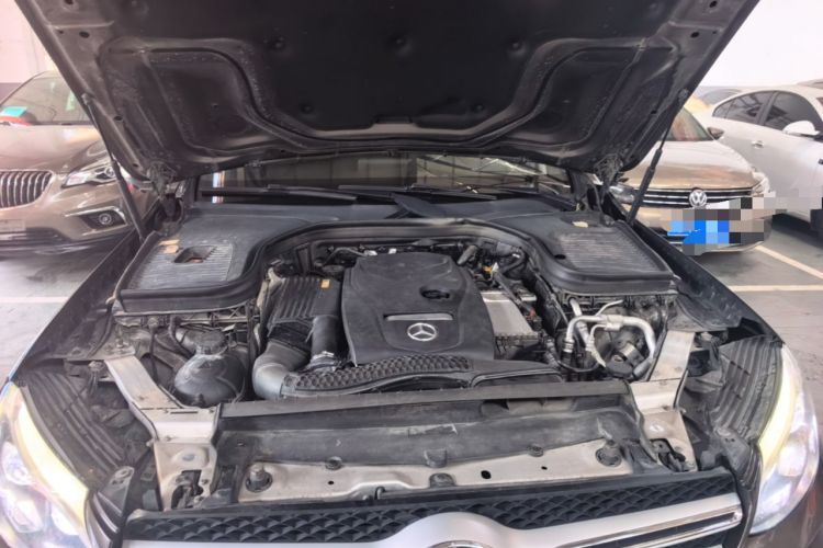Used Mercedes-Benz GLC 2016 GLC 300 4MATIC Dynamic Model Engine Bay