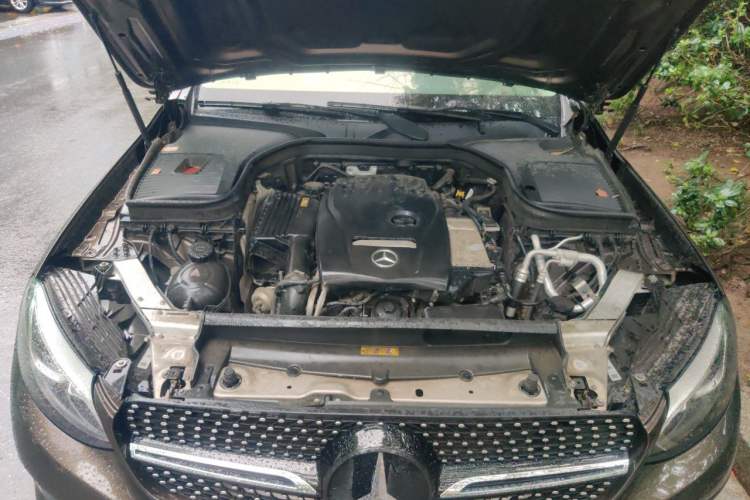 Used Mercedes-Benz GLC 2016 GLC 260 4MATIC Dynamic Edition Engine Bay